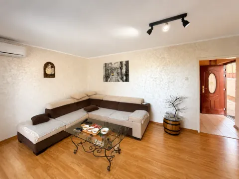 Sale, house, 220m², Grocka, Beograd - image 8