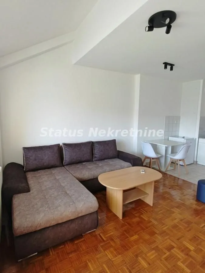 Rent, studio apartment, 33m², Novo naselje, Novi Sad