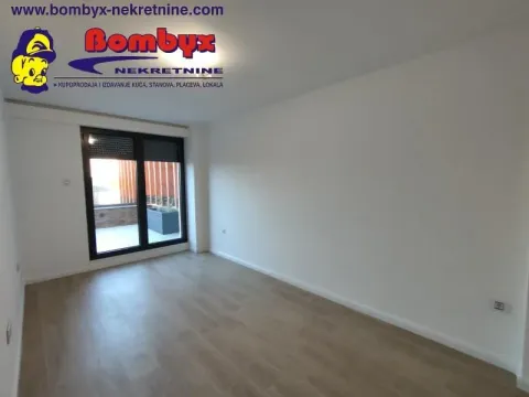 Prodaja, kuća, 181m², Sremska Kamenica, Petrovaradin - image 15