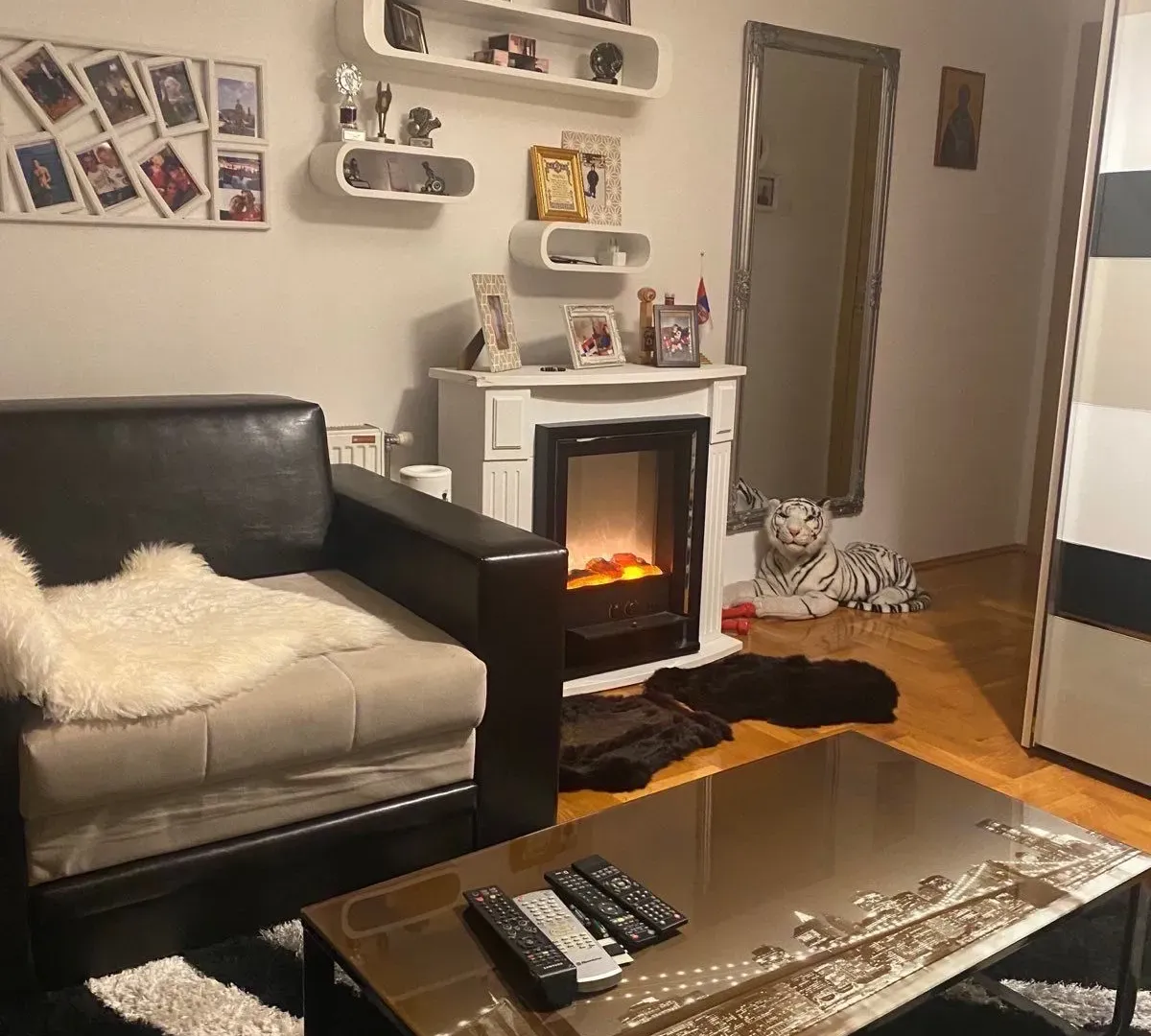 Prodaja, četvorosoban stan, 128m², Novo naselje, Novi Sad