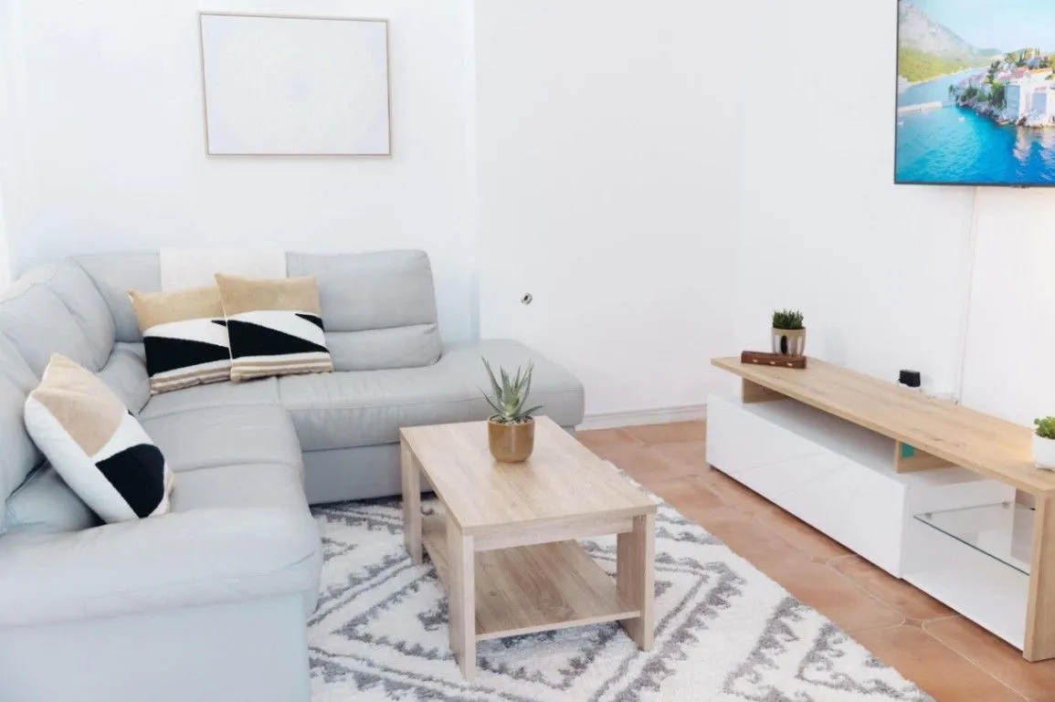 Sale, two bedroom apartment, 80m², Sveti Stefan, Budva