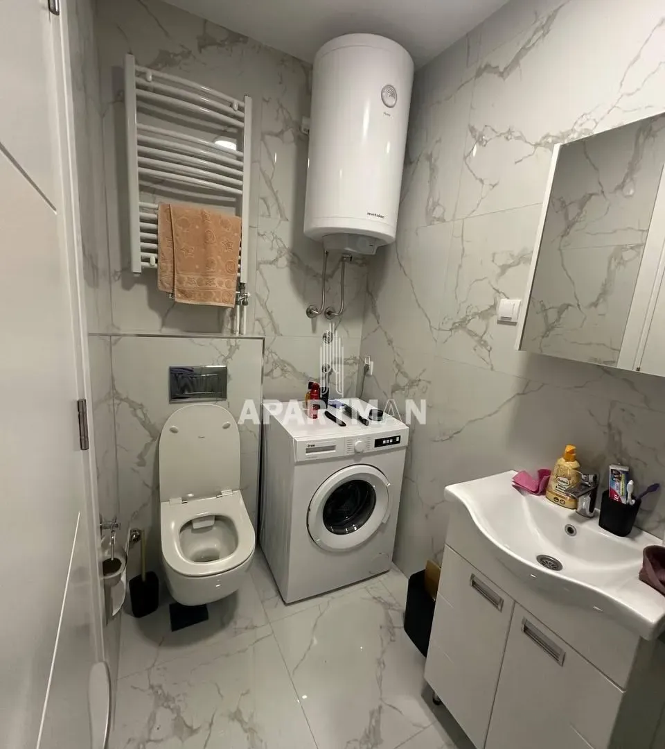 Izdavanje, jednosoban stan, 38m², Ledine, Beograd