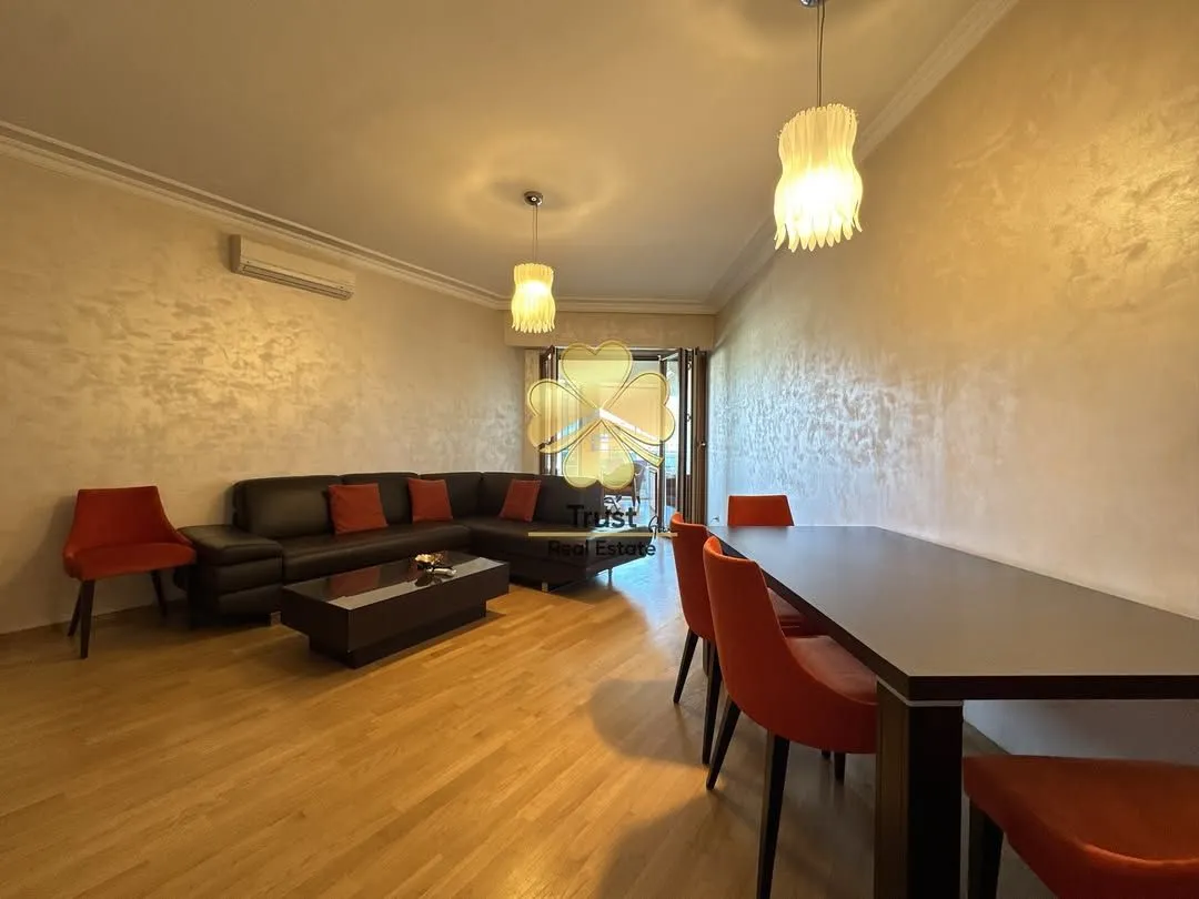 Izdavanje, trosoban stan, 100m², Centar, Podgorica