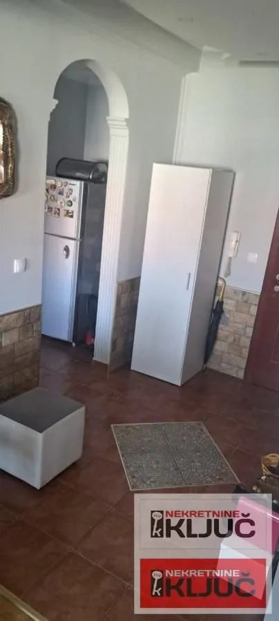 Prodaja, dvosoban stan, 45m², Nova Detelinara, Novi Sad Sve Podlokacije