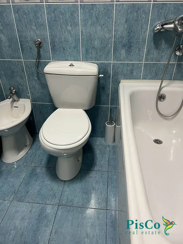 Izdavanje, trosoban stan, 130m², Preko Morače, Podgorica