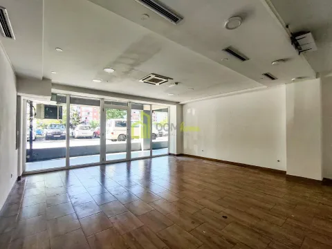 Izdavanje, poslovni prostor, 50m², City Kvart, Podgorica - image 3