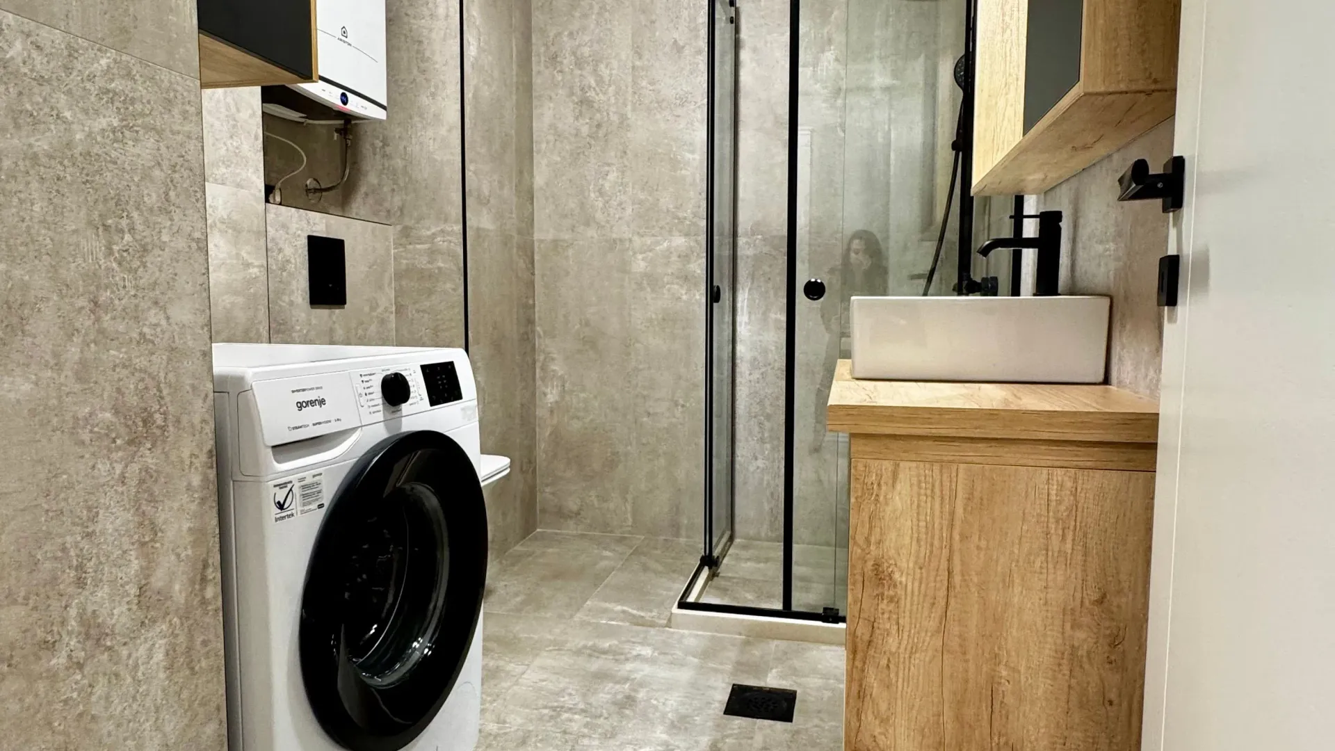 Rent, one bedroom apartment, 65m², Tološi, Podgorica