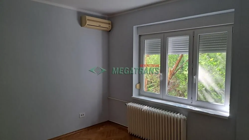 Izdavanje, trosoban stan, 72m², Centar, Novi Sad