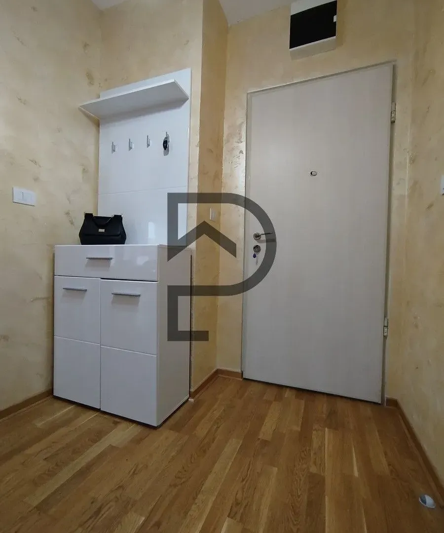 Izdavanje, stan, 53m², City Kvart, Podgorica