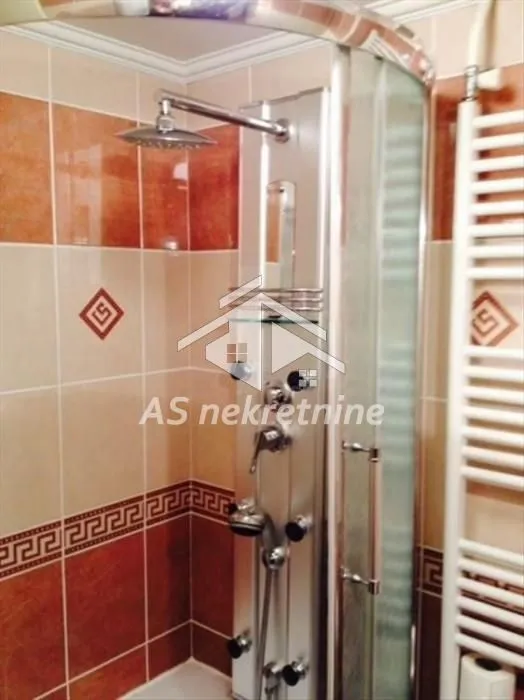 Izdavanje, jednosoban stan, 35m², Novi Beograd Blok 1 Fontana, Novi Beograd Sve Podlokacije