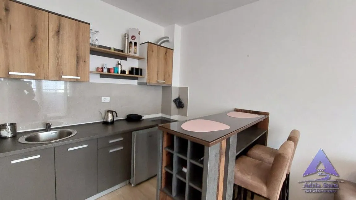 Rent, one bedroom apartment, 35m², Velji Vinogradi, Budva