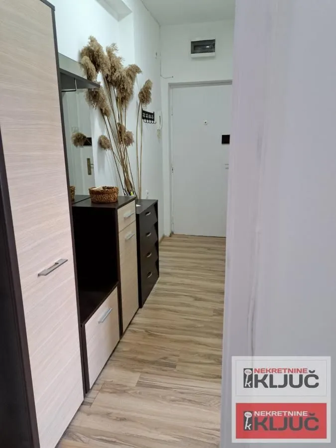 Prodaja, trosoban stan, 71m², Spens, Novi Sad Sve Podlokacije