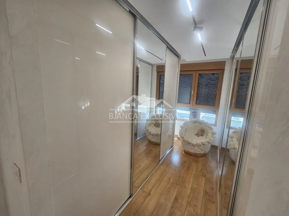 Prodaja, četvorosoban stan, 141m², Novi Beograd Blok 65, Novi Beograd Sve Podlokacije
