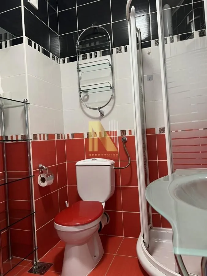 Izdavanje, dvosoban stan, 37m², Grbavica, Novi Sad Sve Podlokacije