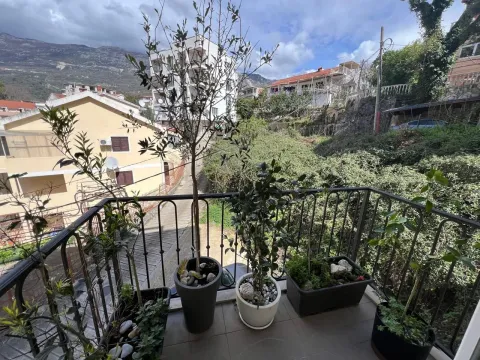 Sale, one bedroom apartment, 55m², Bečići, Budva