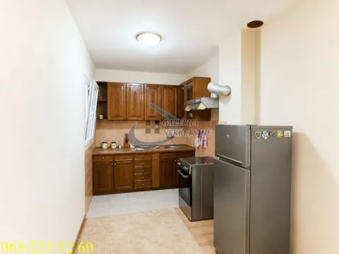 Prodaja, kuća, 212m², Centar, Inđija - image 7