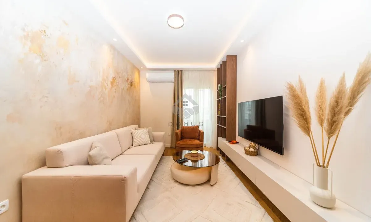 Rent, one bedroom apartment, 42m², Central Point, Podgorica