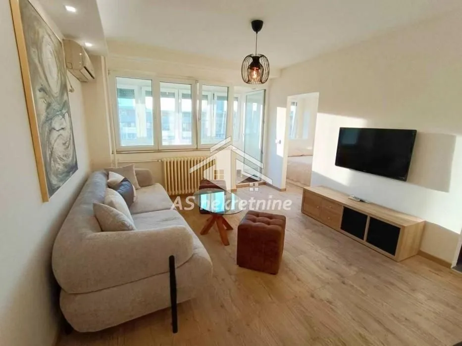 Izdavanje, stan, 45m², Stari Merkator, Novi Beograd Sve Podlokacije