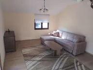 Izdavanje, trosoban stan, 75m², Autokomanda, Voždovac Sve Podlokacije - image 1