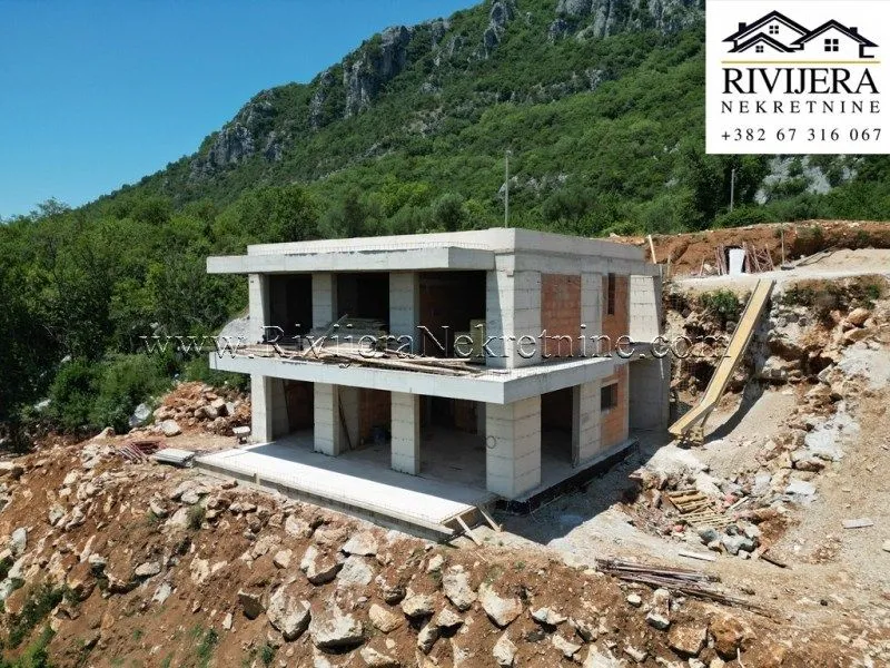 Sale, house, 190m², Podi, Herceg Novi