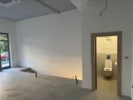 Izdavanje, poslovni prostor, 95m², Stari Aerodrom, Podgorica - image 4