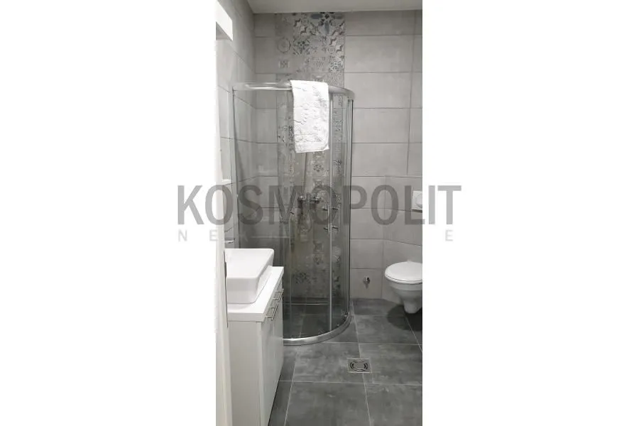 Sale, office space, 1300m², Veliko Gradište, Srbija