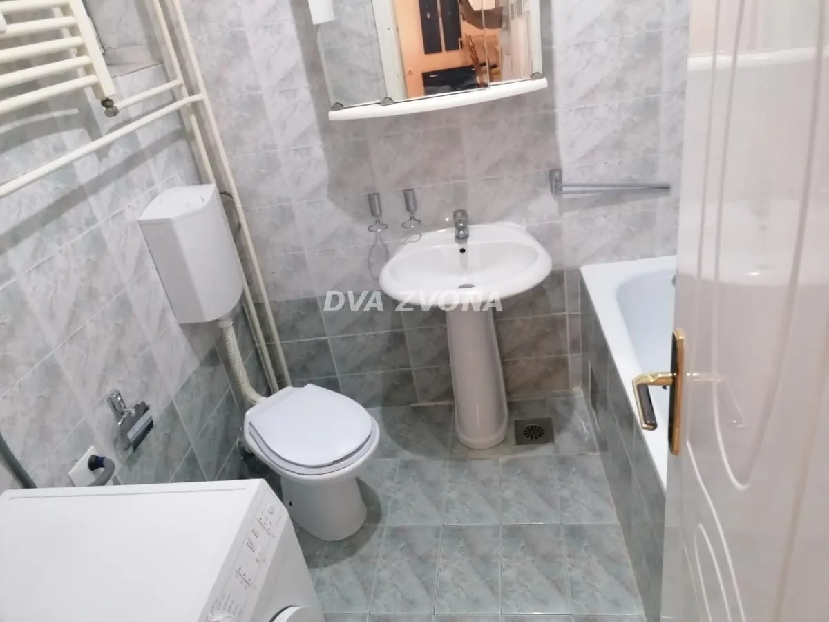 Prodaja, dvosoban stan, 56m², Grbavica, Novi Sad Sve Podlokacije