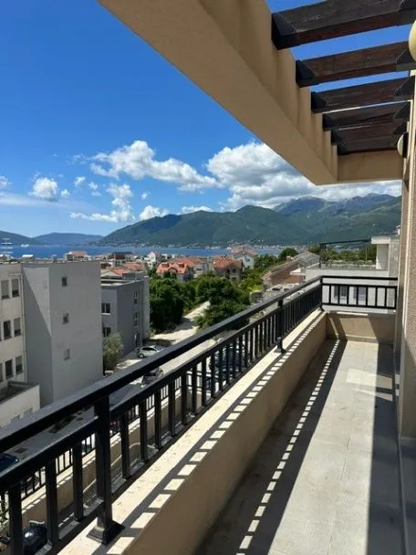 Rent, two bedroom apartment, 70m², Porto Montenegro, Tivat
