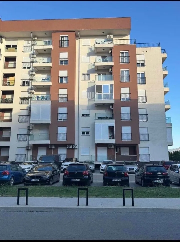 Rent, two bedroom apartment, 62m², Stari Aerodrom, Podgorica