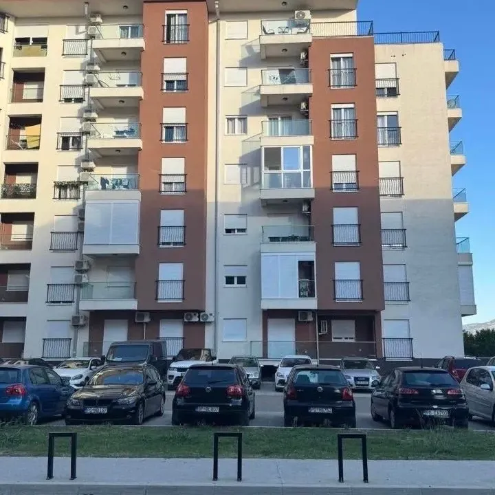 Rent, two bedroom apartment, 62m², Stari Aerodrom, Podgorica