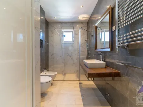 Prodaja, dvosoban stan, 121m², Centar, Budva - image 16