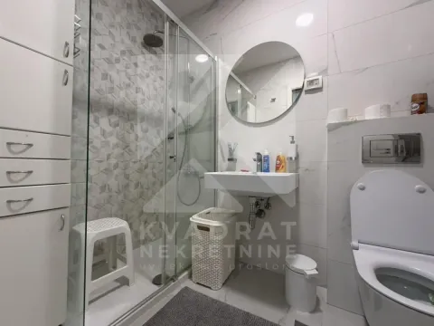 Rent, one bedroom apartment, 49m², Central Point, Podgorica - image 12