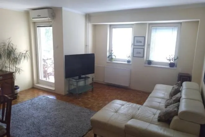 Sale, three bedroom apartment, 79m², Novi Beograd Blok 22, Novi Beograd Sve Podlokacije