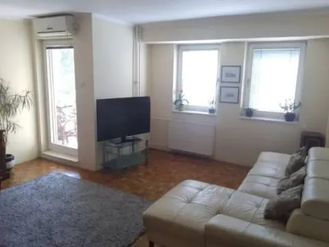 Stan in Novi Beograd Blok 22