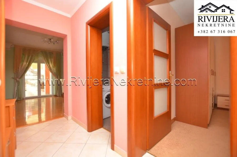 Prodaja, kuća, 300m², Zelenika, Herceg Novi