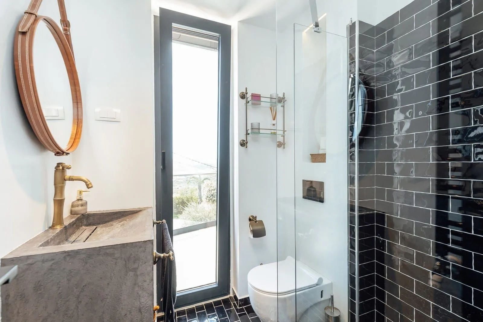 Sale, house, 549m², Dub, Kotor