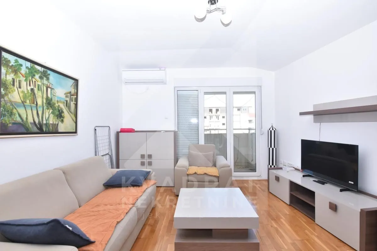 Izdavanje, dvosoban stan, 60m², Ljubović, Podgorica