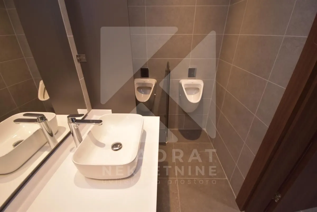 Sale, office space, 2542m², Centar, Podgorica