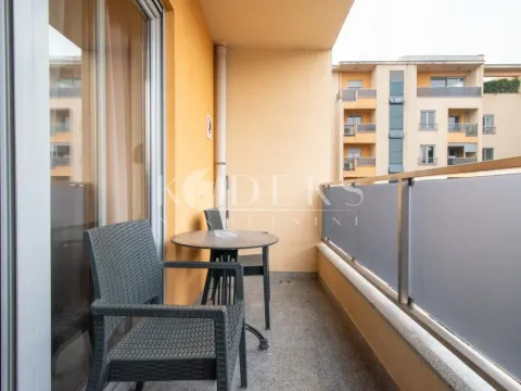 Izdavanje, dvosoban stan, 74m², Centar, Podgorica - image 12