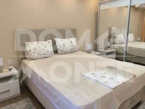 Izdavanje, dvosoban stan, 75m², Centar, Tivat - image 6