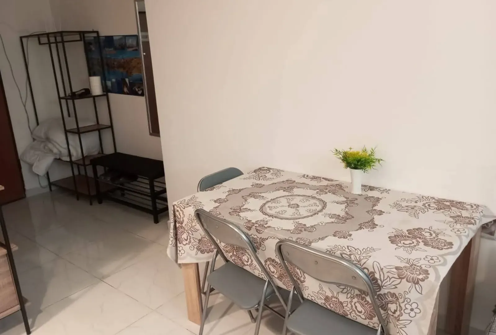 Prodaja, garsonjera, 27m², City Kvart, Podgorica