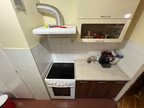 Izdavanje, dvosoban stan, 73m², Centar, Cetinje - image 4