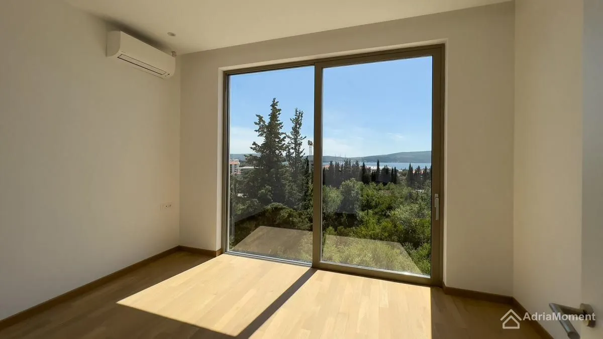 Prodaja, kuća, 286m², Donja Lastva, Tivat