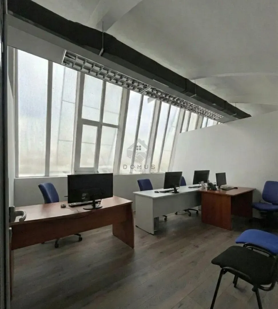 Rent, office space, 1850m², Zabjelo, Podgorica