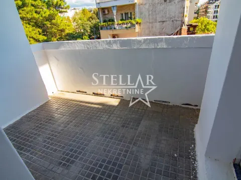 Izdavanje, poslovni prostor, 69m², Centar, Podgorica - image 11
