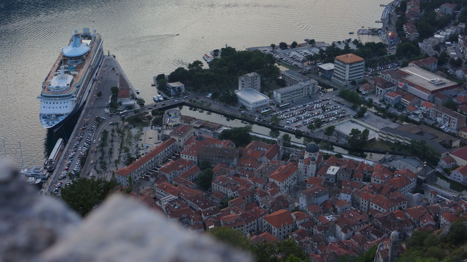 Sale, land lot, 12000m², Grad, Kotor