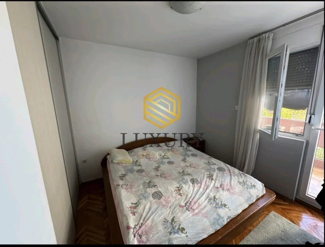Prodaja, trosoban stan, 87m², Blok 6, Podgorica