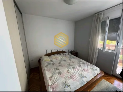 Prodaja, trosoban stan, 87m², Blok 6, Podgorica - image 8