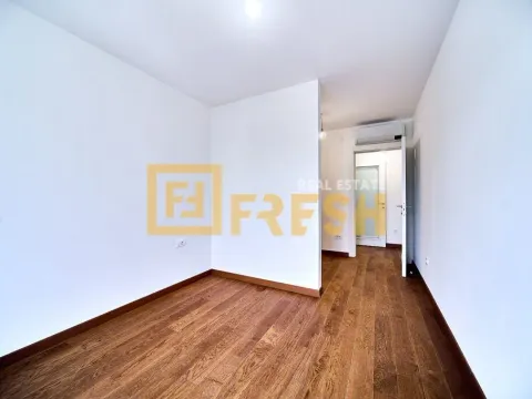 Prodaja, trosoban stan, 110m², Tološi, Podgorica - image 10