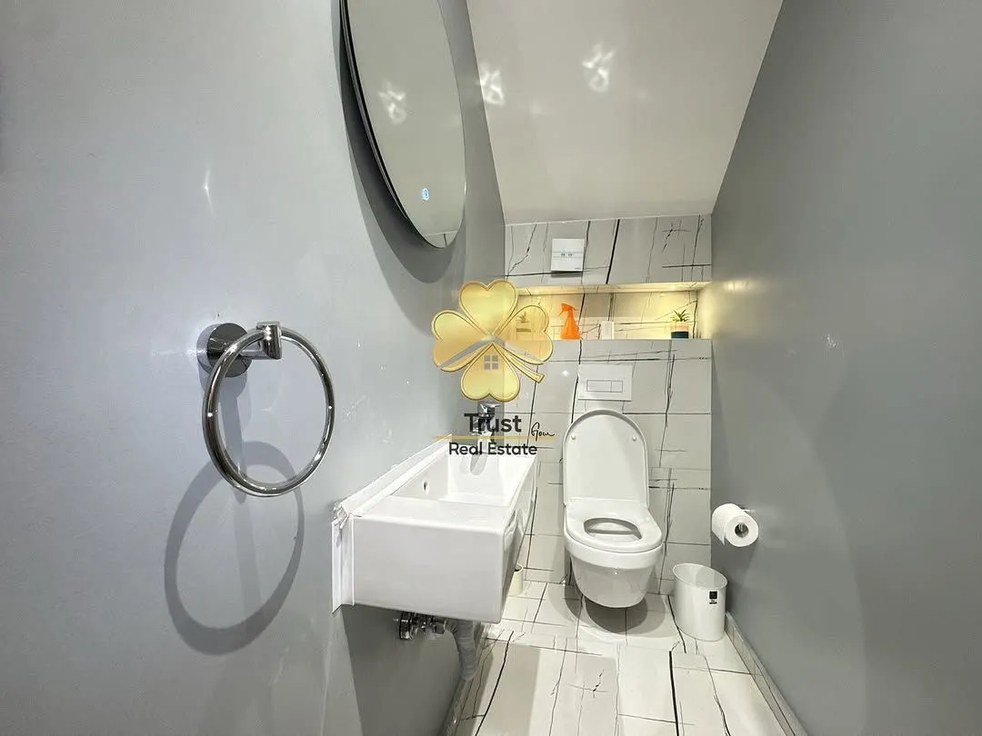 Izdavanje, kuća, 190m², Tološi, Podgorica